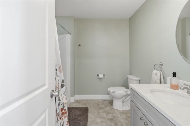 5 Peter St. D, Uxbridge, MA 01569