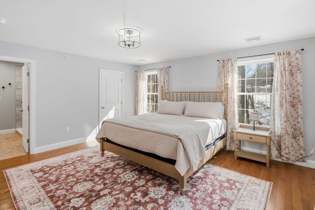 5 Peter St. D, Uxbridge, MA 01569