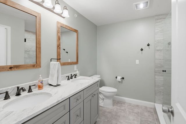 5 Peter St. D, Uxbridge, MA 01569