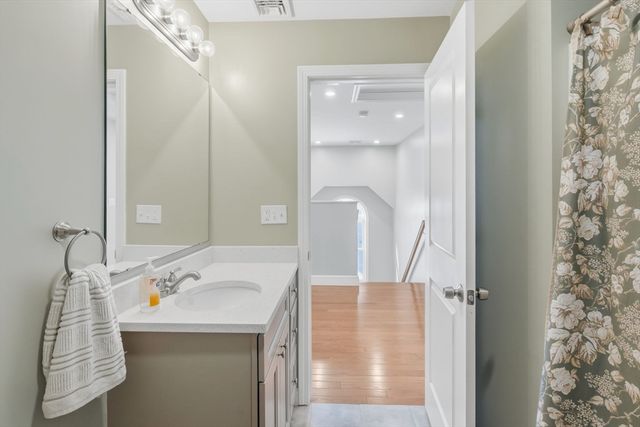 5 Peter St. D, Uxbridge, MA 01569
