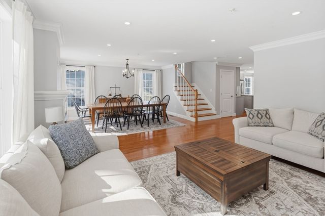 5 Peter St. D, Uxbridge, MA 01569