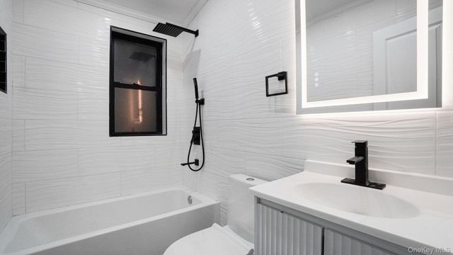 128 E 238th Street, Bronx, NY 10470