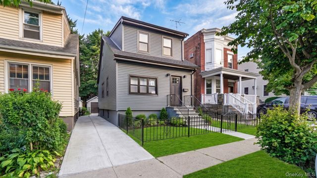 128 E 238th Street, Bronx, NY 10470