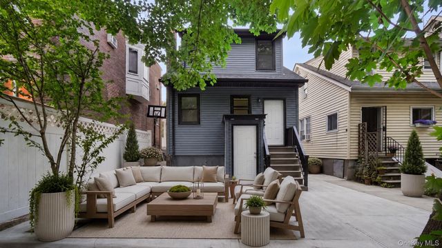 128 E 238th Street, Bronx, NY 10470
