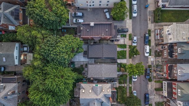 128 E 238th Street, Bronx, NY 10470