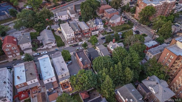 128 E 238th Street, Bronx, NY 10470