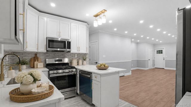 128 E 238th Street, Bronx, NY 10470