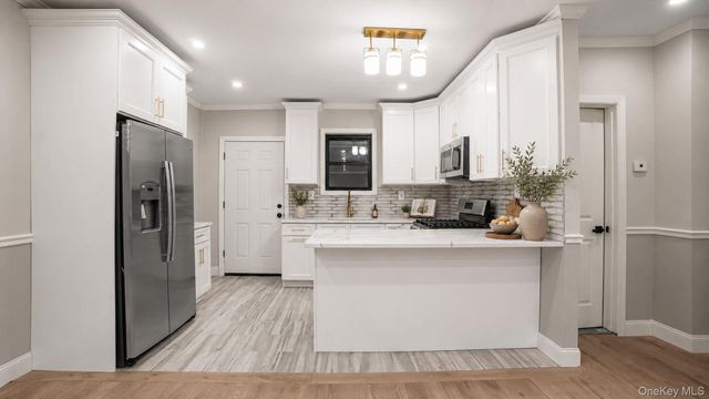 128 E 238th Street, Bronx, NY 10470