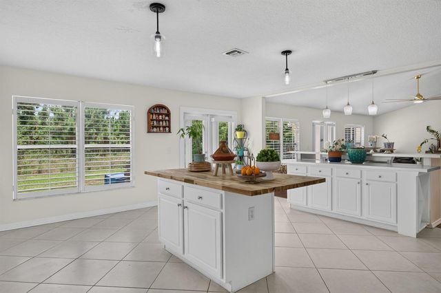 5758 Benbow Court, Port St. Lucie, FL 34986