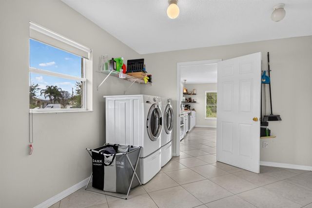 5758 Benbow Court, Port St. Lucie, FL 34986