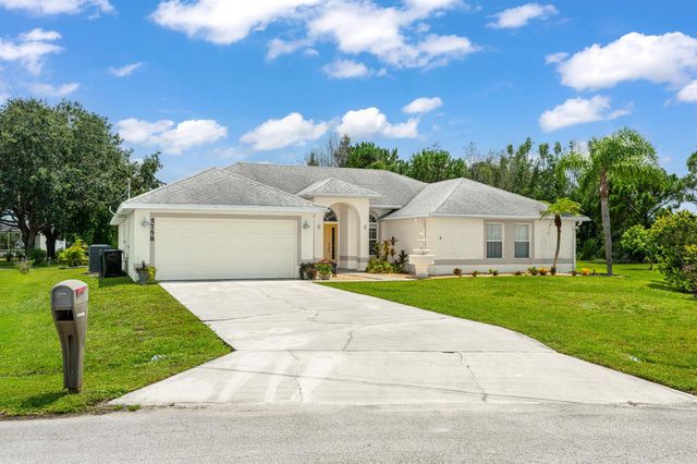 5758 Benbow Court, Port St. Lucie, FL 34986
