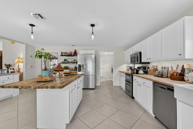 5758 Benbow Court, Port St. Lucie, FL 34986