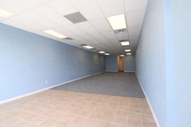 56 W Palatine Road, Palatine, IL 60067