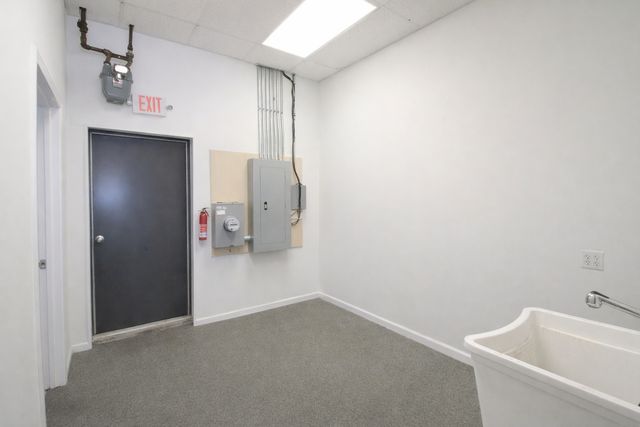 56 W Palatine Road, Palatine, IL 60067