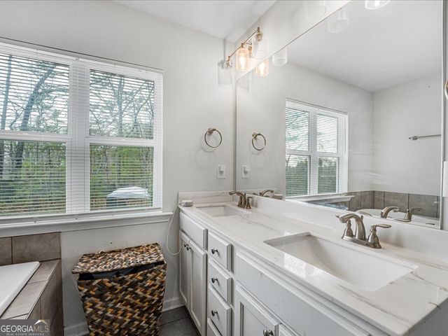 4594 Grenadine Circle, Acworth, GA 30101