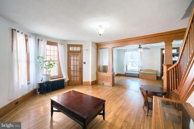 509 W BROADWAY, Red Lion, PA 17356