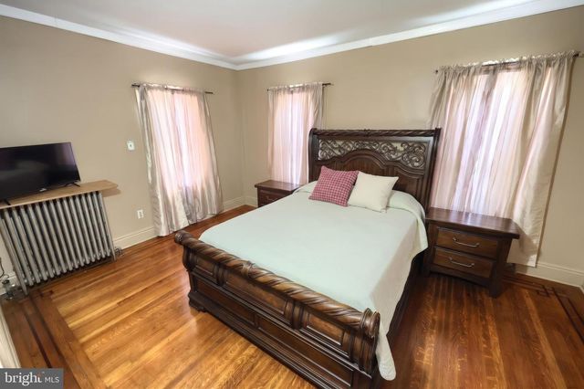 509 W BROADWAY, Red Lion, PA 17356