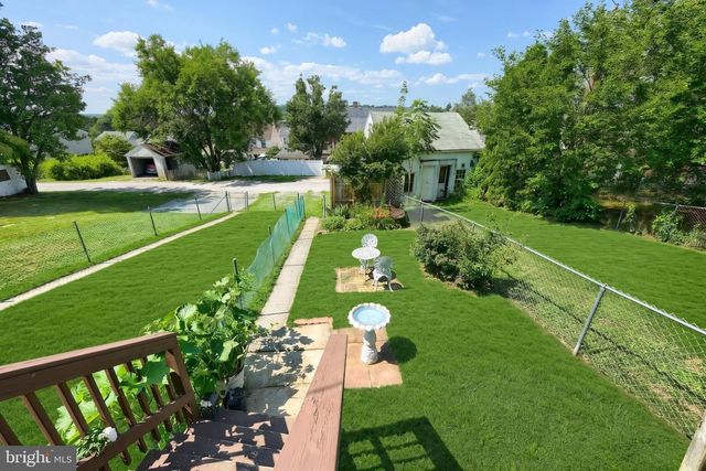 509 W BROADWAY, Red Lion, PA 17356