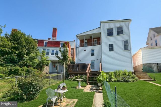 509 W BROADWAY, Red Lion, PA 17356