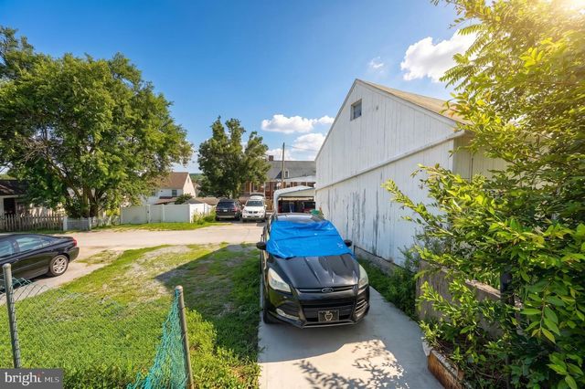 509 W BROADWAY, Red Lion, PA 17356