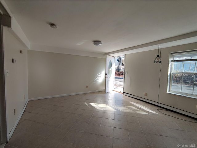 136 STRINGHAM Road 9C, Lagrangeville, NY 12540