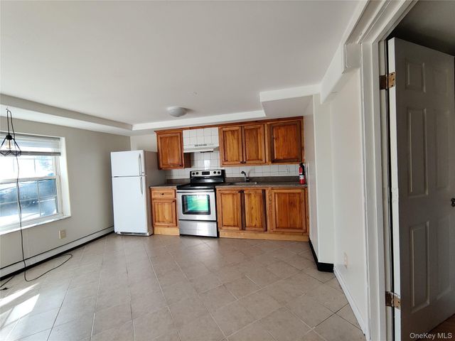 136 STRINGHAM Road 9C, Lagrangeville, NY 12540