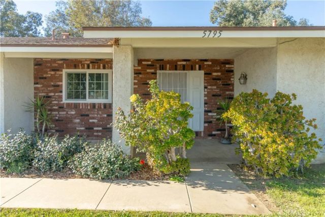 5795 Lucretia, Jurupa Valley, CA 91752