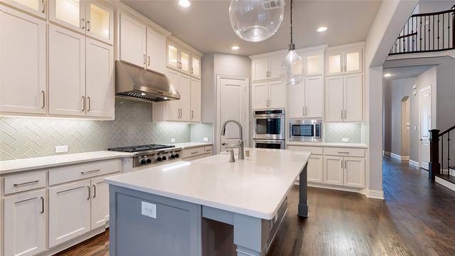 3012 Avondale, The Colony, TX 75056
