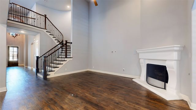 3012 Avondale, The Colony, TX 75056