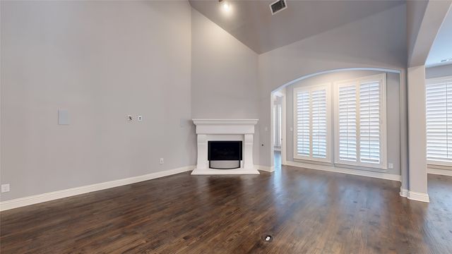 3012 Avondale, The Colony, TX 75056