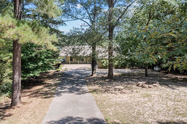 386 Dailey Road, Crockett, TX 75835