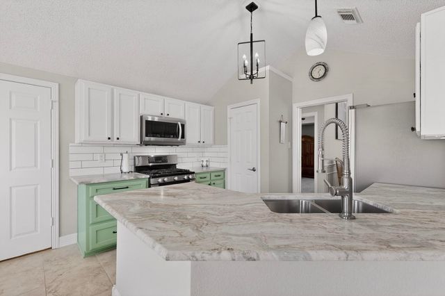 209 Brian Way, Red Oak, TX 75154