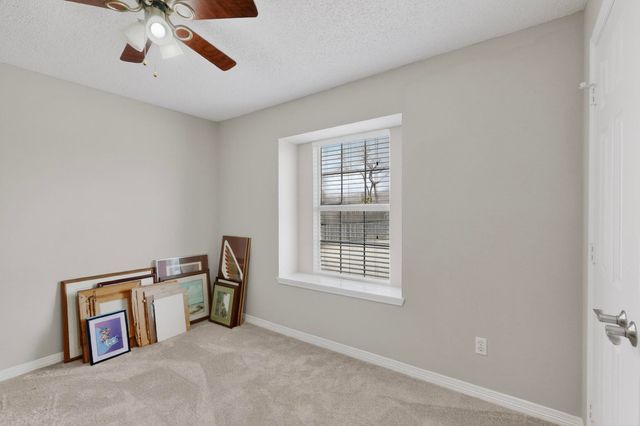 209 Brian Way, Red Oak, TX 75154