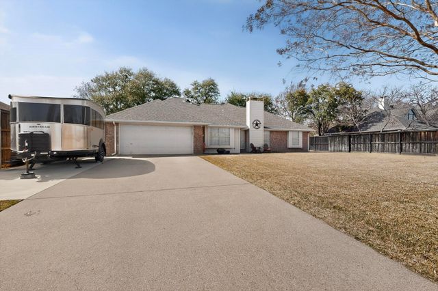 209 Brian Way, Red Oak, TX 75154
