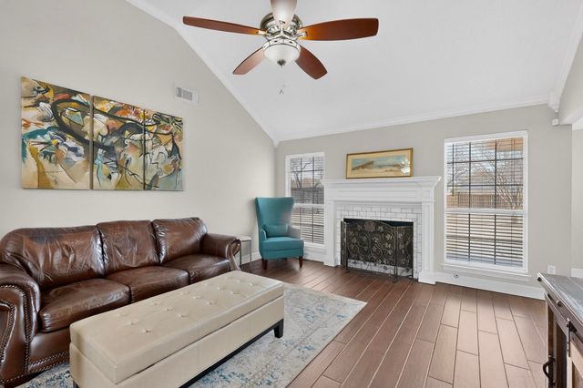 209 Brian Way, Red Oak, TX 75154