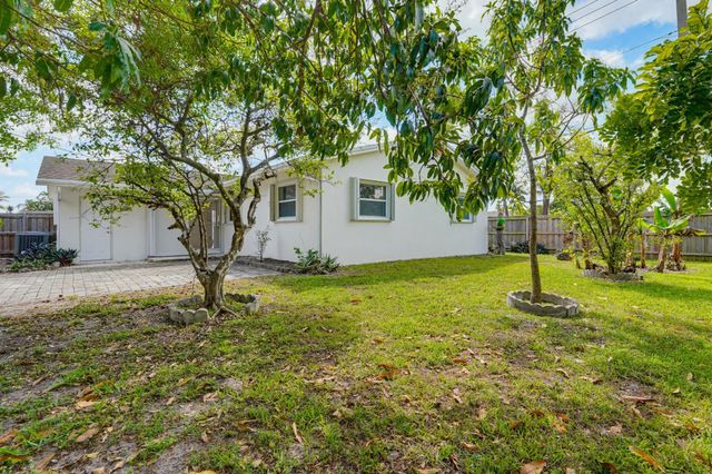 22229 SW 65th Terrace, Boca Raton, FL 33428