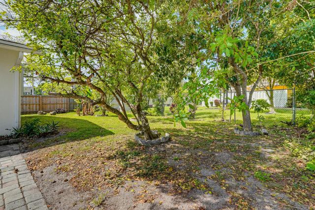 22229 SW 65th Terrace, Boca Raton, FL 33428