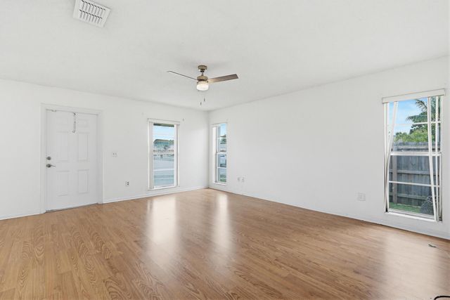 22229 SW 65th Terrace, Boca Raton, FL 33428