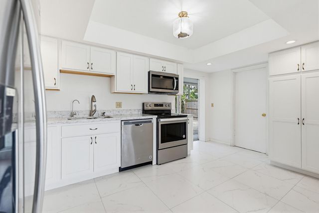 22229 SW 65th Terrace, Boca Raton, FL 33428