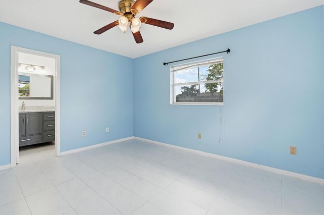 22229 SW 65th Terrace, Boca Raton, FL 33428