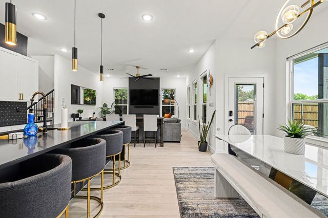 2742 Marjorie Avenue, Dallas, TX 75216