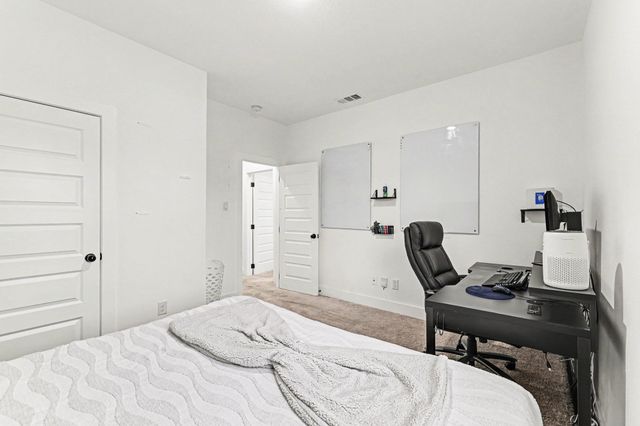 2742 Marjorie Avenue, Dallas, TX 75216