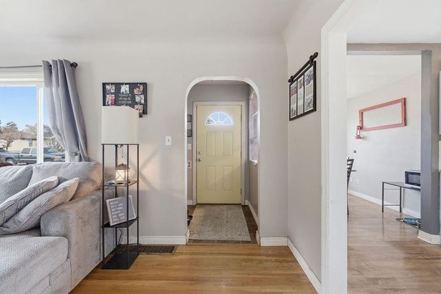 2318 E Columbia Ave, Spokane, WA 99208