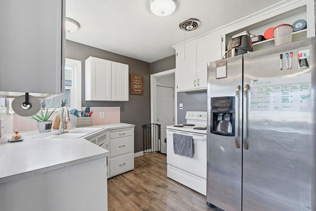 2318 E Columbia Ave, Spokane, WA 99208