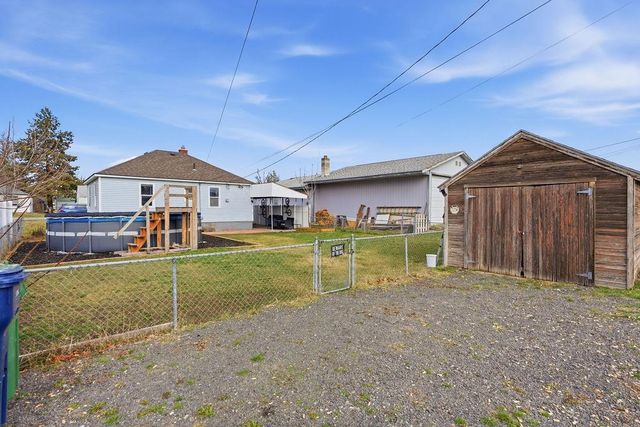 2318 E Columbia Ave, Spokane, WA 99208