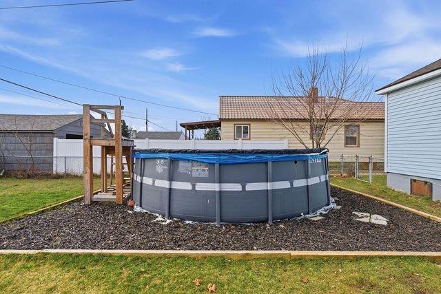 2318 E Columbia Ave, Spokane, WA 99208