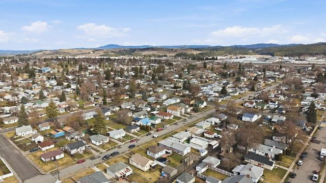 2318 E Columbia Ave, Spokane, WA 99208