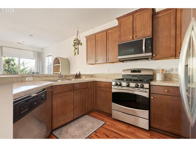 20869 Sw EDGEMONT St, Beaverton, OR 97003