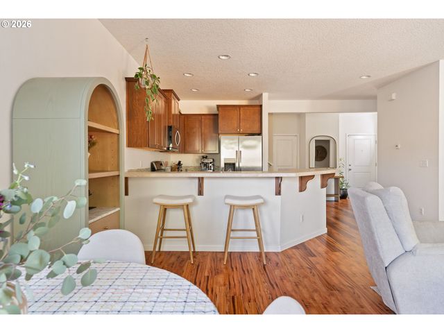 20869 Sw EDGEMONT St, Beaverton, OR 97003