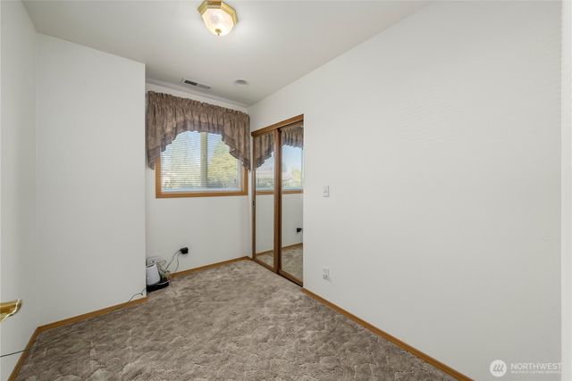 3008 Crane Avenue, Bremerton, WA 98310